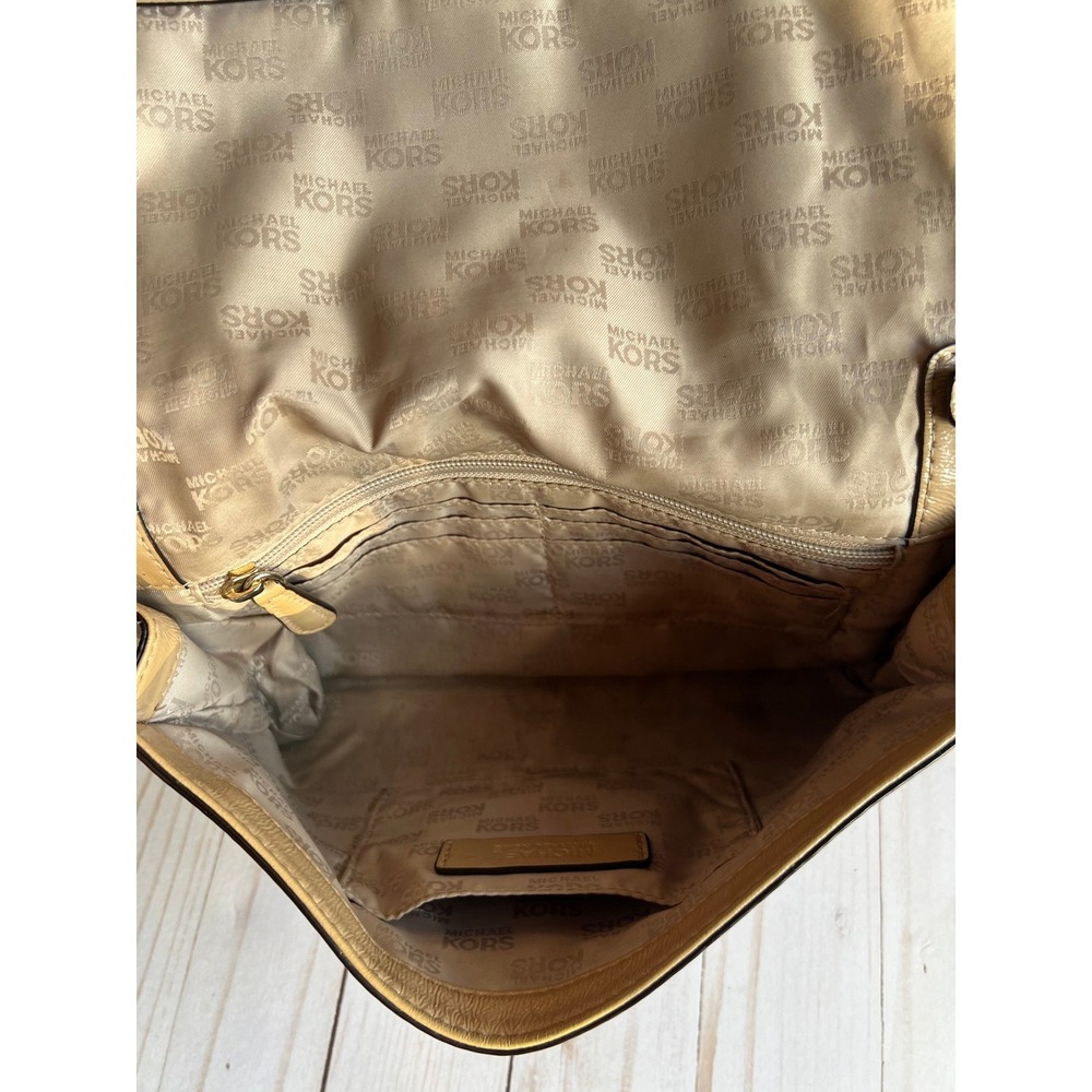 Michael Kors Gold Metallic Patent Shoulder Bag Clutch Purse Y2K Evening - Picture 5 of 13
